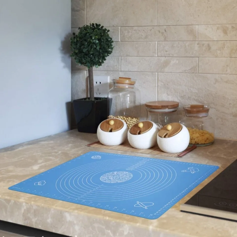 Silicone Pastry Mat for Dough Rolling - Image 3