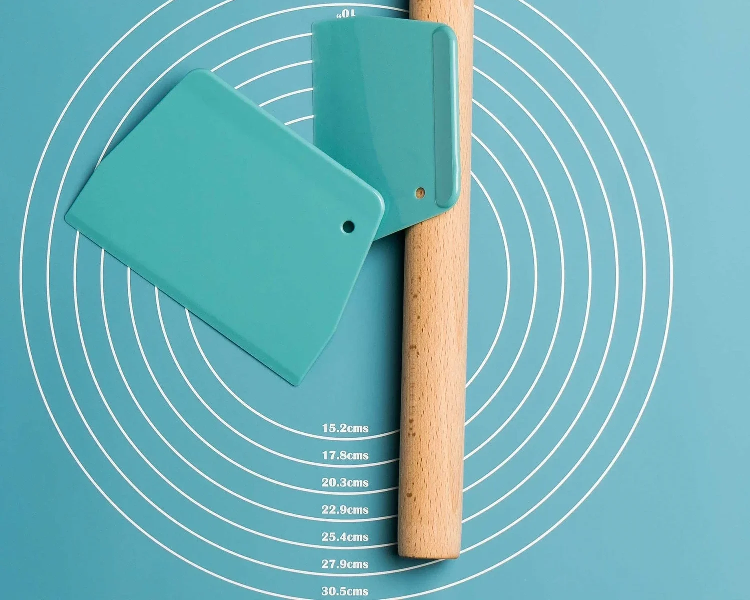 2-Piece Plastic Dough Scraper Set - Image 3