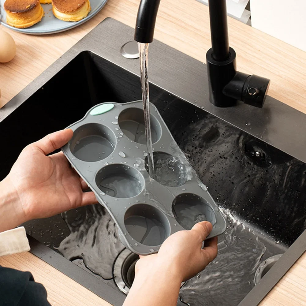 Silicone Muffin Baking Pan - Image 2