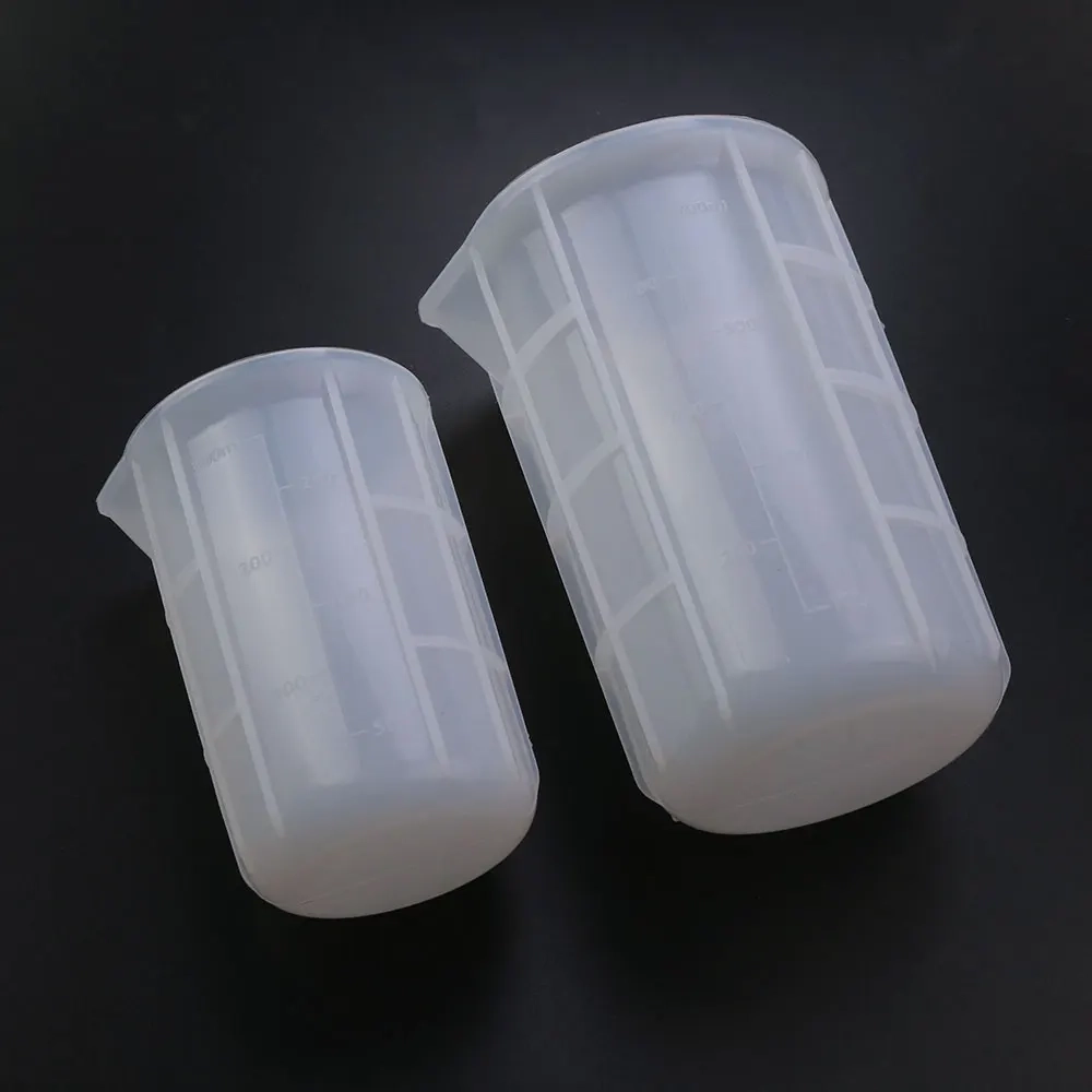Silicone Measuring Cup with Scale - Image 3