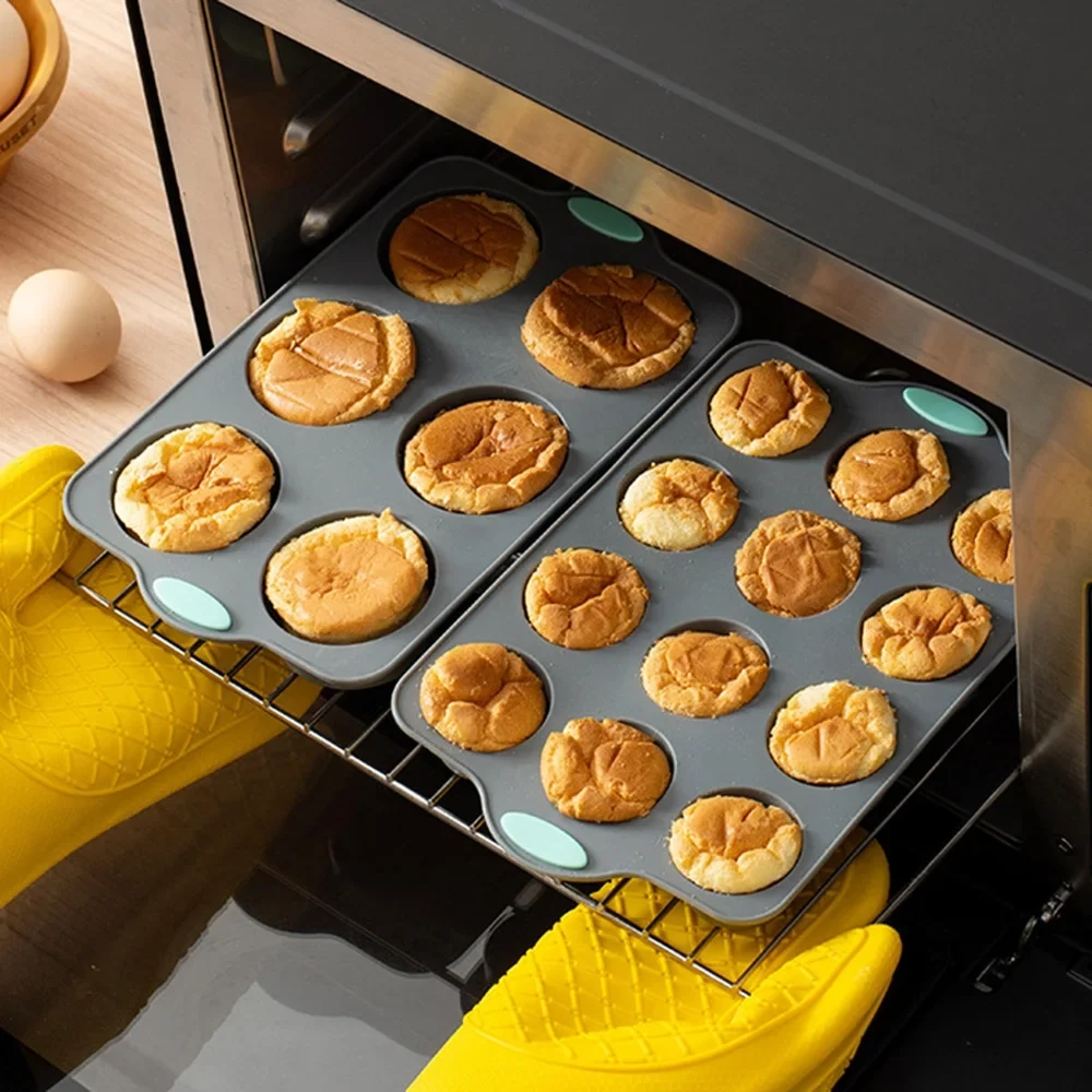 Silicone Muffin Baking Pan - Image 4
